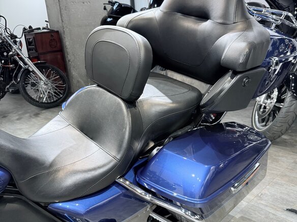 2017 Harley-Davidson Electra Glide, серебристый, 1799000 рублей - вид 32