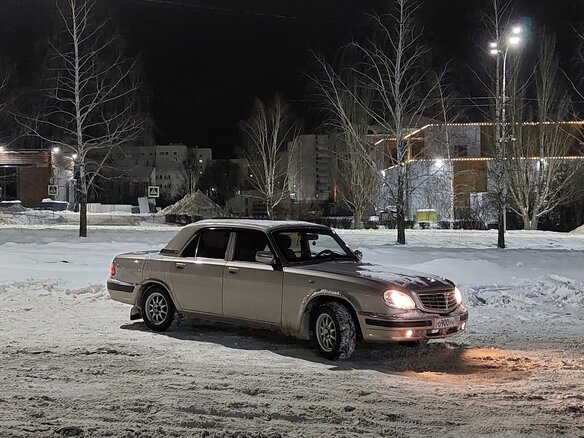 2004 ГАЗ 31105 «Волга», серебристый, 300000 рублей - вид 4