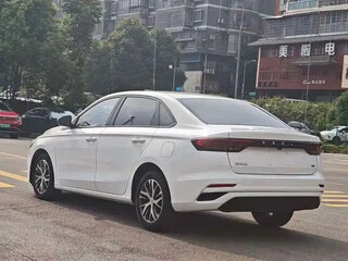 2022 Geely Emgrand II, белый, 1000121 рублей, вид 5