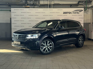 2018 Volkswagen Touareg III, чёрный, 3449000 рублей, вид 1