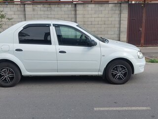 2014 Renault Logan I Рестайлинг, белый, 820000 рублей, вид 4