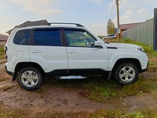 2024 Lada (ВАЗ) Niva Travel I, белый, 1200000 рублей, вид 2