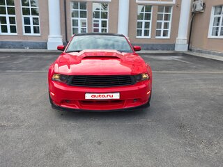 2010 Ford Mustang V Рестайлинг, красный, 2570000 рублей, вид 3
