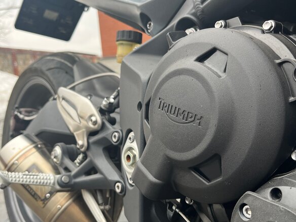 2013 Triumph Street Triple, серый, 550055 рублей - вид 5