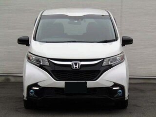 2019 Honda Freed II, белый, 1300000 рублей, вид 2