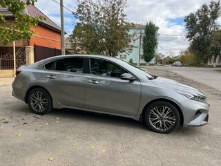 2021 Kia Cerato IV Рестайлинг, серый, 2270000 рублей, вид 4