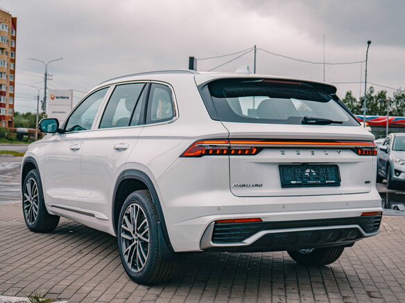 2026 Geely Monjaro I, белый, 4599990 рублей - вид 4
