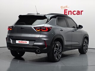 2024 Chevrolet TrailBlazer III Рестайлинг, серый, 2513000 рублей, вид 3
