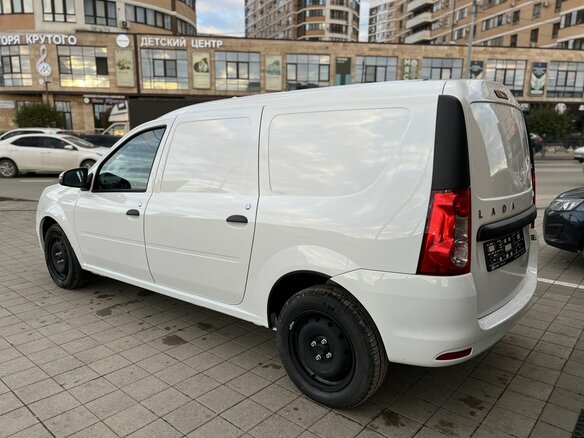 2026 Lada (ВАЗ) Largus I Рестайлинг, белый - вид 6