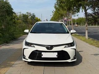 2023 Toyota Corolla Sporty XII (E210) Рестайлинг, белый, 1560013 рублей, вид 2