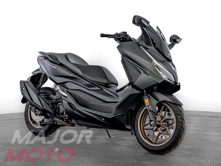 2023 Honda Forza, чёрный, 699000 рублей, вид 2