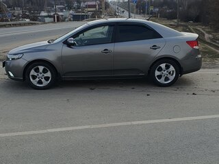 2010 Kia Cerato 4-speed II, серый, 700000 рублей, вид 4