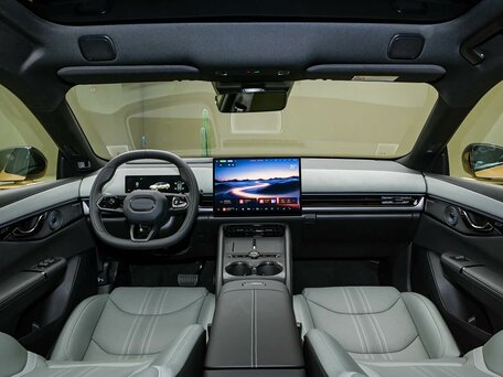 2026 Lynk & Co 07 GT I Рестайлинг, чёрный, 6490000 рублей, вид 4