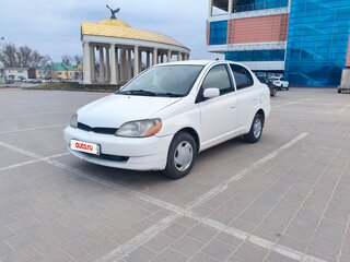2001 Toyota Platz, белый, 250000 рублей, вид 1
