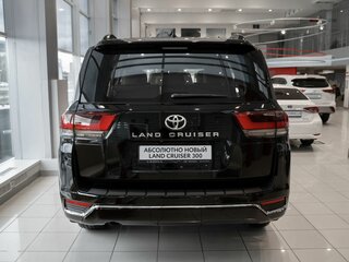 2026 Toyota Land Cruiser 300 Series, чёрный, 17400000 рублей, вид 5