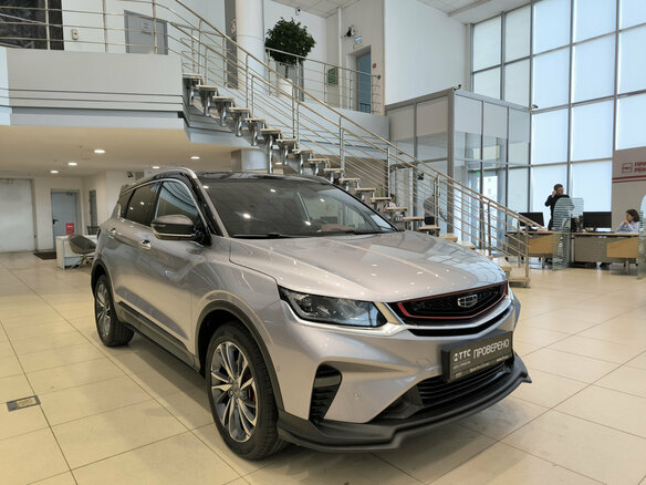 2020 Geely Coolray I, серебристый, 1630000 рублей - вид 2