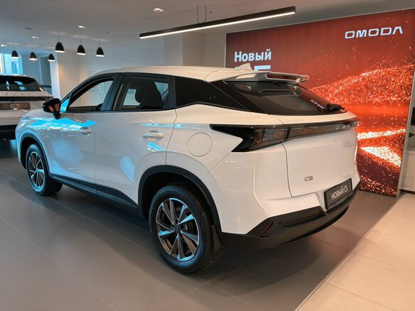 2026 Omoda C5 II, белый, 2399000 рублей - вид 3