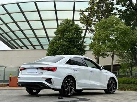 2021 Audi A3 35 TFSI Long IV (8Y), белый, 1750000 рублей, вид 4