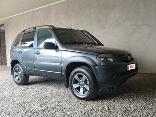 2020 Lada (ВАЗ) Niva, серый, 850000 рублей, вид 1