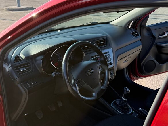 2016 Kia Rio III Рестайлинг, красный, 1099999 рублей - вид 12