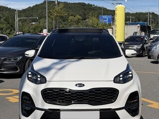 2019 Kia Sportage IV Рестайлинг, белый, 1750066 рублей, вид 1