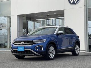 2023 Volkswagen T-Roc I Рестайлинг, синий, 1410007 рублей, вид 2