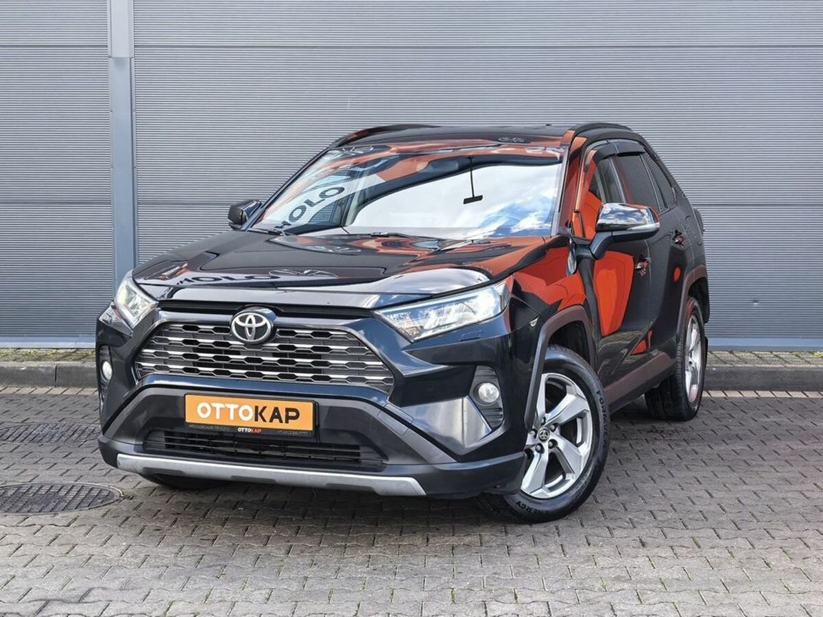Открыть фотографии: Toyota RAV4 V (XA50)