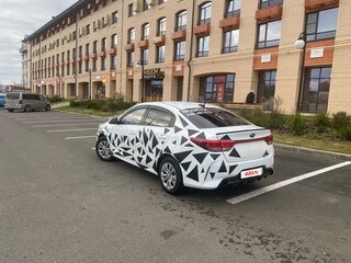 2018 Kia Rio IV, белый, 840000 рублей, вид 4