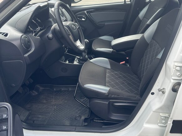 2021 Lada (ВАЗ) Largus Cross I Рестайлинг, белый, 1050000 рублей - вид 10