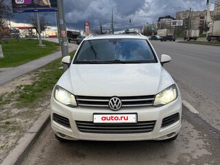2014 Volkswagen Touareg II, белый, 2100000 рублей, вид 3