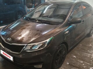 2016 Kia Rio III Рестайлинг, коричневый, 489900 рублей, вид 1