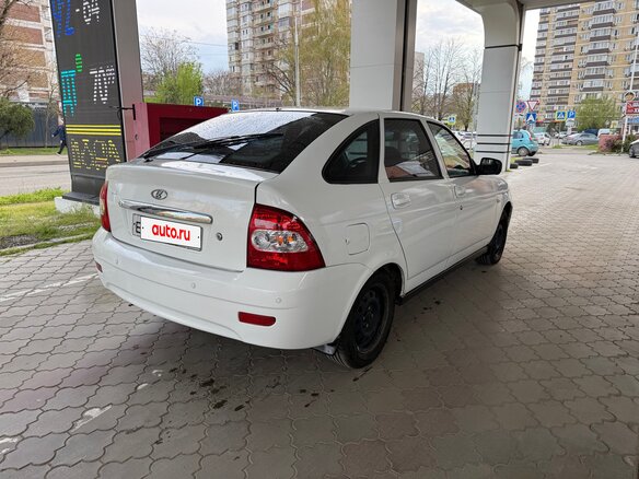2009 Lada (ВАЗ) Priora I, белый, 299999 рублей - вид 4