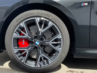 2025 BMW 1 серии M135i xDrive IV (F70), чёрный, 6333562 рублей, вид 3