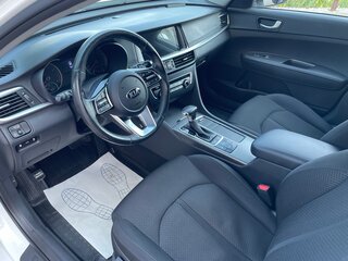 2019 Kia Optima IV Рестайлинг, белый, 1465000 рублей, вид 5