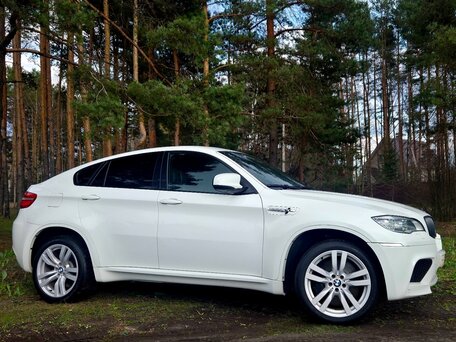 2010 BMW X6 M I (E71), белый, 1670000 рублей, вид 3