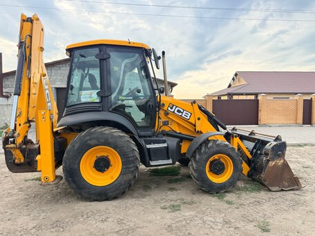 2022 JCB 3CX, 11000000 рублей, вид 2