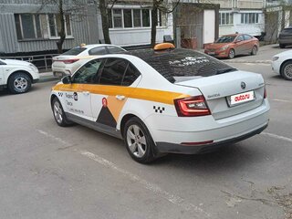 2018 Skoda Octavia III (A7) Рестайлинг, белый, 1000000 рублей, вид 5