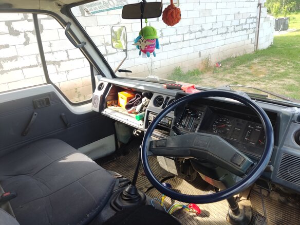 1988 Toyota Toyoace, белый, 350000 рублей - вид 6