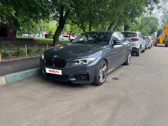 2013 BMW 2 серии 220i F22, серебристый, 1800000 рублей