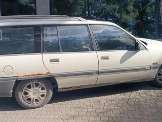 1987 Opel Omega A, белый, 110000 рублей, вид 1