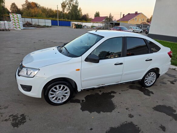 2014 Lada (ВАЗ) Granta I, белый, 313000 рублей - вид 8