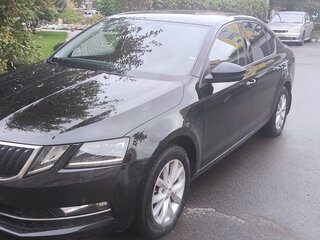 2018 Skoda Octavia III (A7) Рестайлинг, чёрный, 1590000 рублей, вид 1