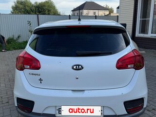 2016 Kia Ceed II Рестайлинг, белый, 800000 рублей, вид 4