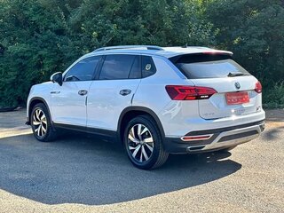 2022 Volkswagen Tayron I, белый, 1990000 рублей, вид 4