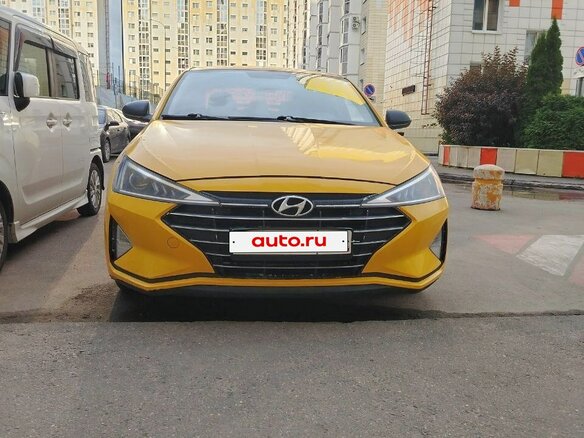 2019 Hyundai Elantra VI (AD) Рестайлинг, жёлтый, 900000 рублей - вид 4