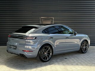 2023 Porsche Cayenne Coupé III Рестайлинг, серый, 16490000 рублей, вид 5