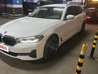 2020 BMW 5 серии 520d xDrive VII (G30/G31/G38) Рестайлинг, белый, 3900000 рублей, вид 1