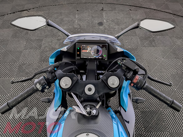 2022 CFMoto 300SR, синий, 299000 рублей - вид 11