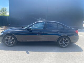 2018 BMW 3 серии 320i VI (F3x) Рестайлинг, чёрный, 2000000 рублей, вид 2