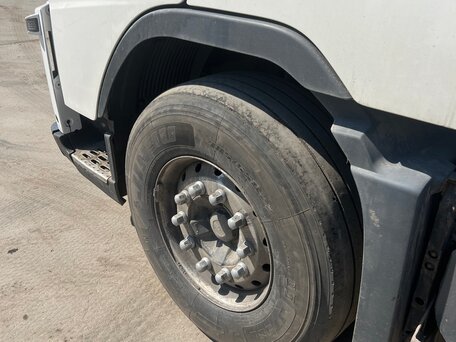 2013 Volvo FH, белый, 3099000 рублей, вид 3